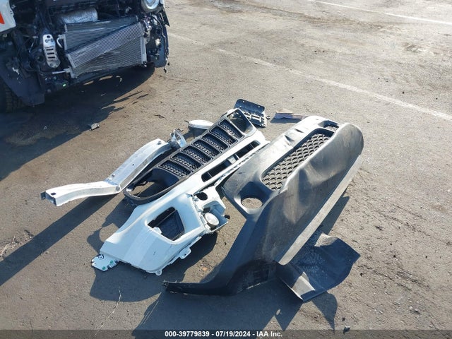 ZACNJABB5LPM06617 Jeep Renegade Altitude Fwd