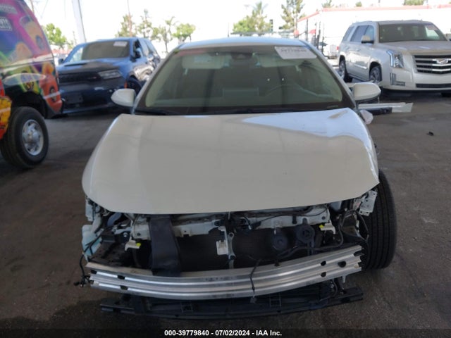 Toyota Corolla Hybrid Le 2021 JTDEAMDE1MJ032486 Image 13