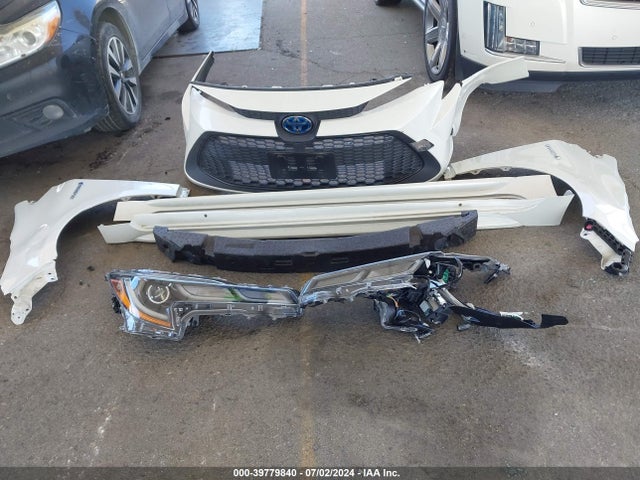 Toyota Corolla Hybrid Le 2021 JTDEAMDE1MJ032486 Image 12