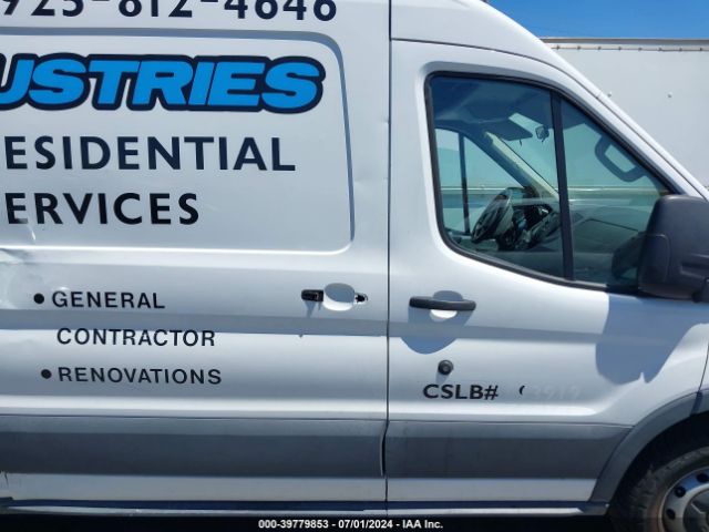 1FTNR2CM5FKA24619 Ford Transit-250
