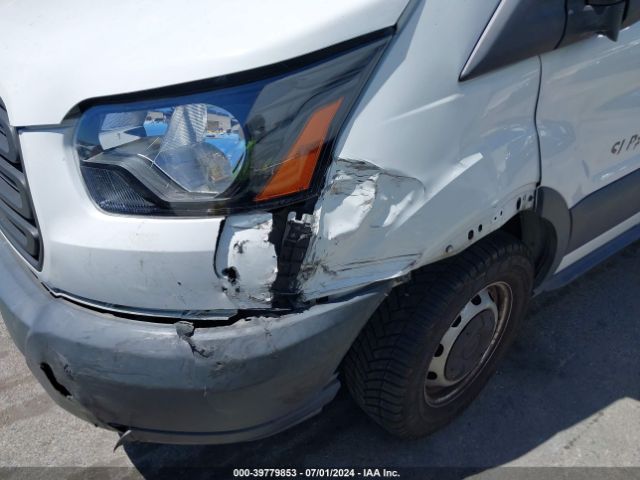 1FTNR2CM5FKA24619 Ford Transit-250