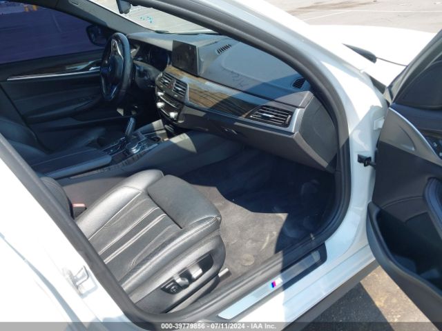 WBAJE5C54JWA95879 BMW 540I