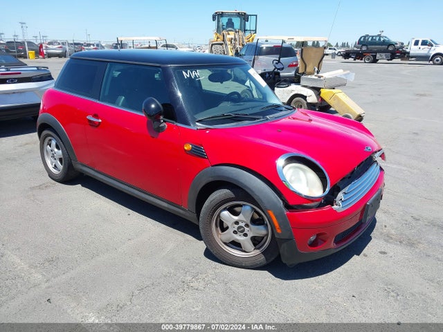 2009 MINI COOPER WMWMF33589TW70865 Photo 0
