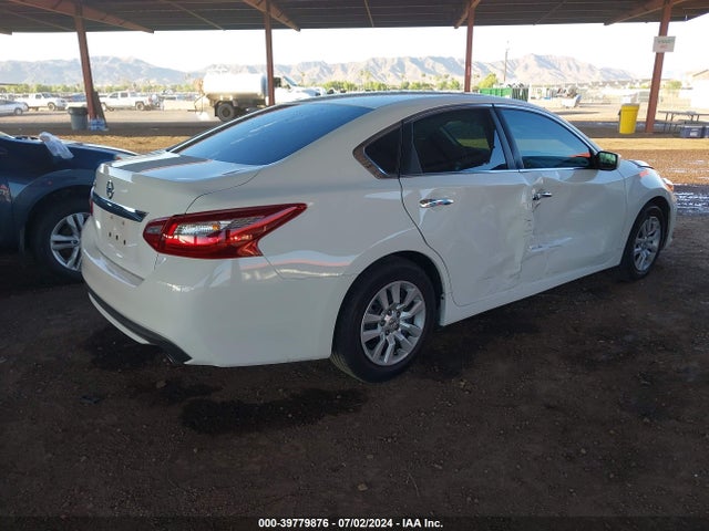 Nissan Altima 2.5 S 2018 1N4AL3AP9JC167214 Image 4