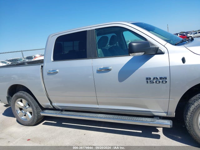 1C6RR7LG6JS141117 RAM 1500 Big Horn  4x4 5'7 Box