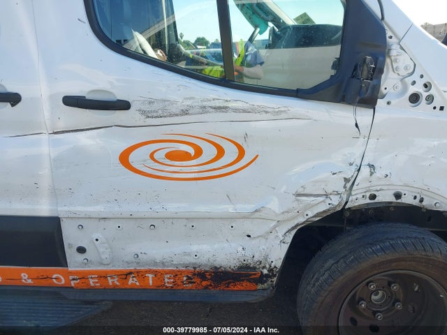 Ford Transit-250 2023 1FTBR1C85PKB03743 Image 19