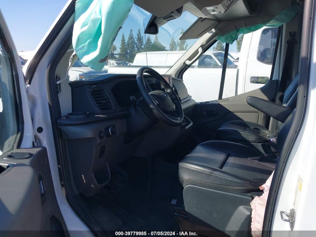 Ford Transit-250 2023 1FTBR1C85PKB03743 Image 5