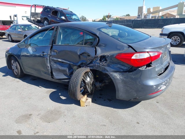 KNAFK4A69G5577408 KIA FORTE LX