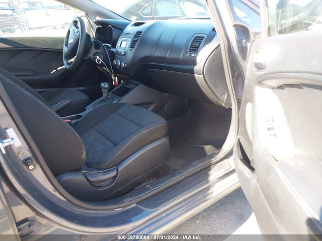 KNAFK4A69G5577408 KIA FORTE LX