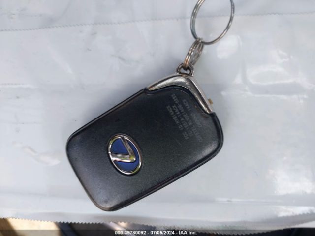 JTDKN3DU0E1761993 Toyota Prius Two