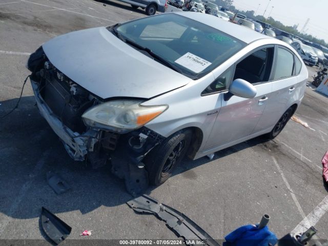 JTDKN3DU0E1761993 Toyota Prius Two