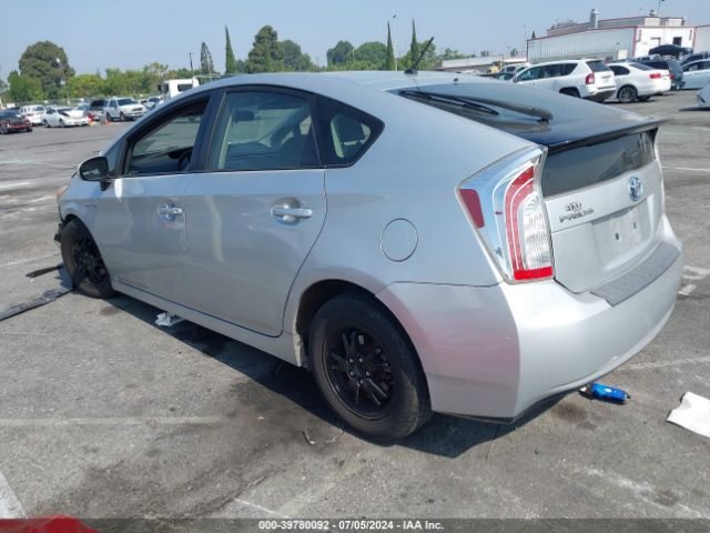 JTDKN3DU0E1761993 Toyota Prius Two