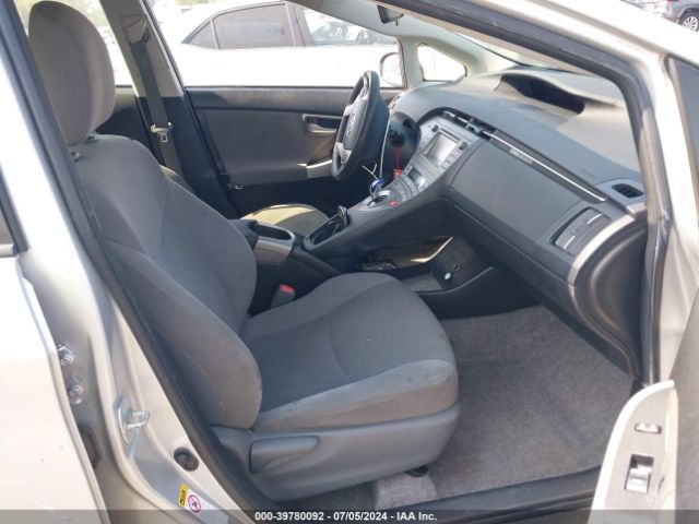 JTDKN3DU0E1761993 Toyota Prius Two