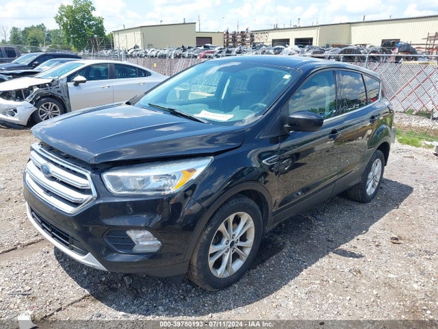 Ford ESCAPE SE 2017 1FMCU0GDXHUD08948 Image 2