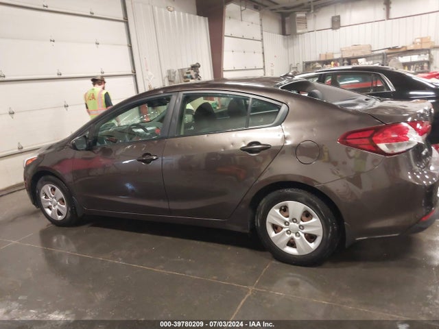 KIA FORTE LX 2017 3KPFL4A70HE011426 Image 14