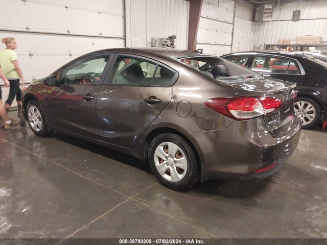 KIA FORTE LX 2017 3KPFL4A70HE011426 Image 3