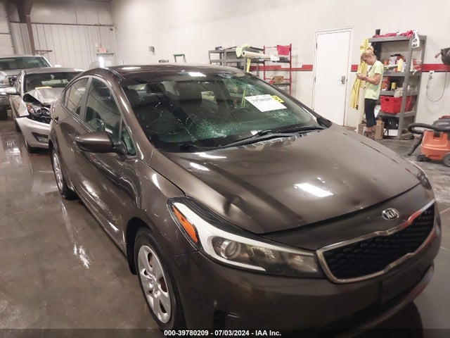 KIA FORTE LX 2017 3KPFL4A70HE011426 Image 6