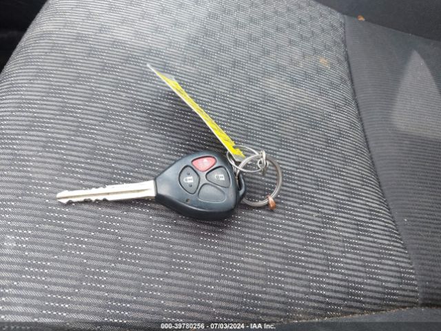 VNKKTUD30FA021940 Toyota YARIS LE