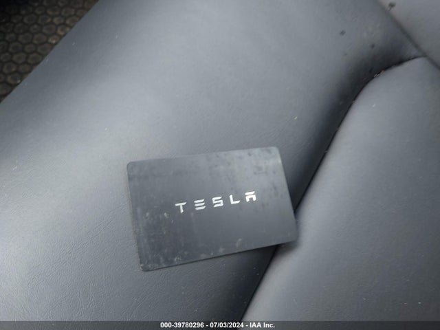 2021 TESLA MODEL Y 5YJYGDEEXMF073247 Photo 10