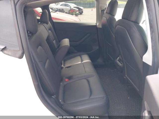 2021 TESLA MODEL Y 5YJYGDEEXMF073247 Photo 7