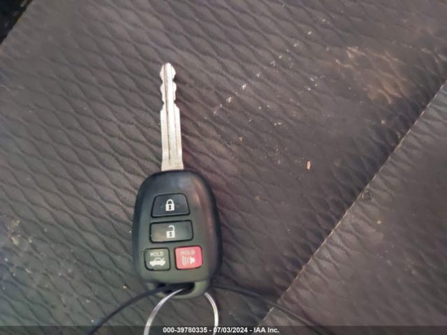 5YFBURHE5JP810491 Toyota COROLLA LE
