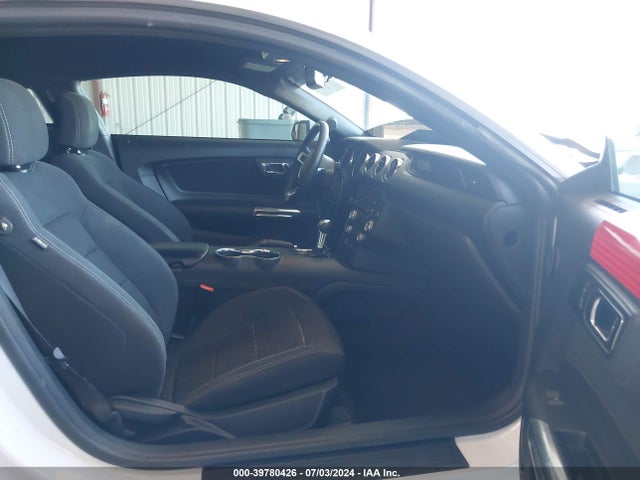 Ford Mustang V6 2017 1FA6P8AM0H5320087 Image 5