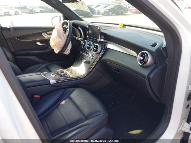 WDC0G4JB8JV098776 Mercedes-Benz GLC 300