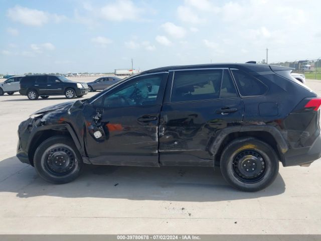 2T3H1RFV8NW227737 Toyota RAV4 LE