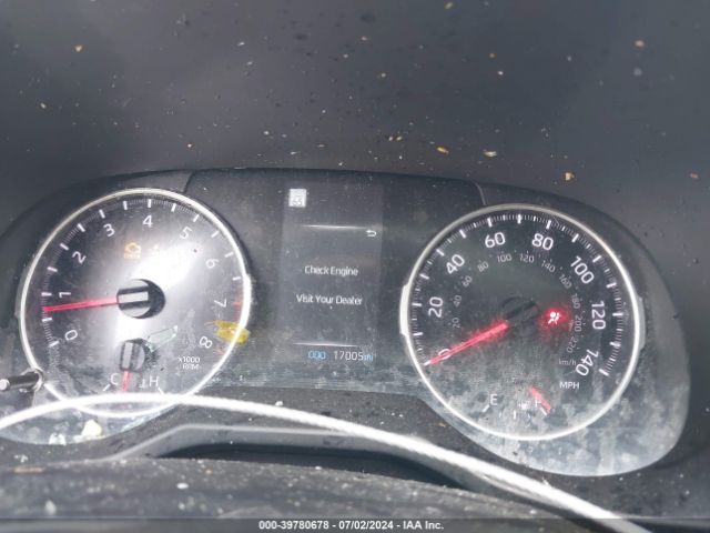 2T3H1RFV8NW227737 Toyota RAV4 LE