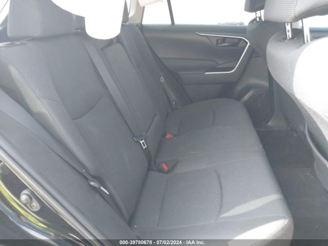 2T3H1RFV8NW227737 Toyota RAV4 LE