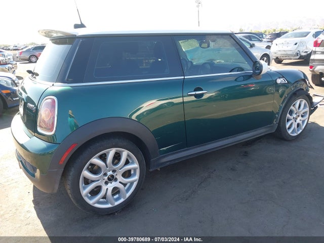 2009 MINI COOPER S WMWMF735X9TW82135 Photo 3