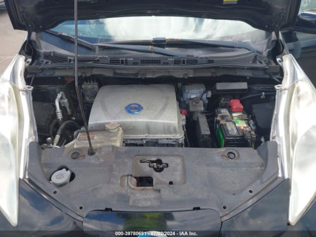 1N4AZ0CP7FC314325 Nissan LEAF S