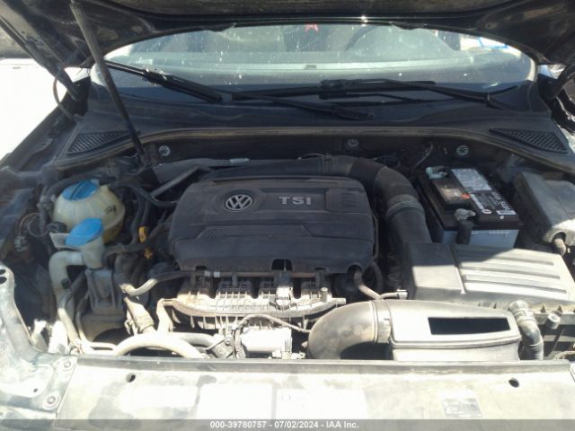 1VWDT7A38HC055720 Volkswagen Passat 1.8t R-line