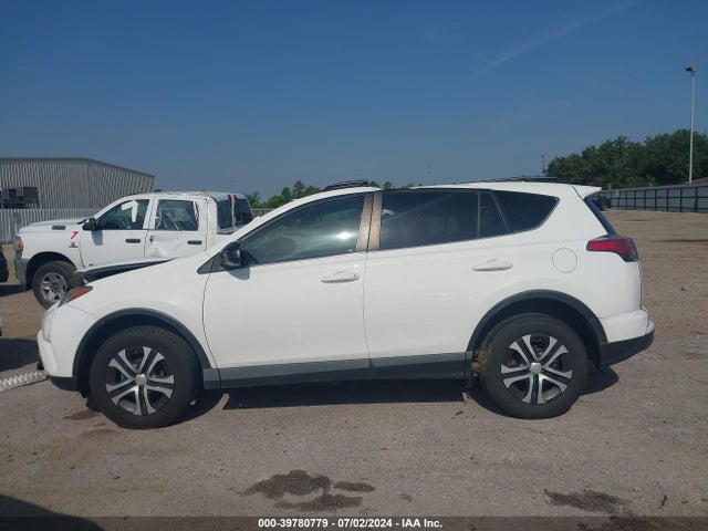 Toyota RAV4 LE 2018 JTMZFREV5JJ751959 Image 14