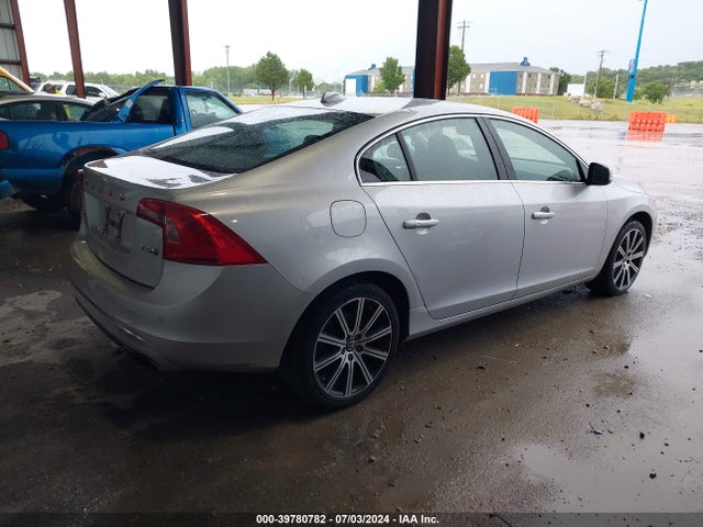 LYV612TK1GB102145 Volvo S60 Inscription T5 Premier