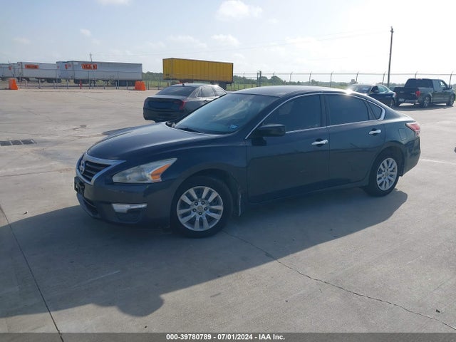 Nissan Altima 2.5 S 2014 1N4AL3AP6EN390482 Image 2