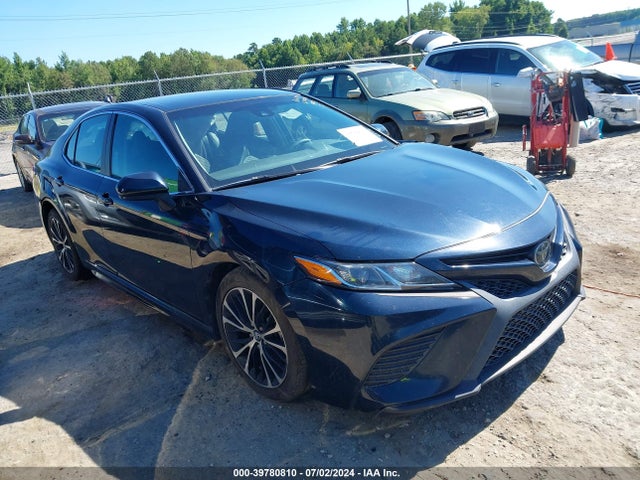 Toyota CAMRY SE 2018 4T1B11HKXJU665592 main image