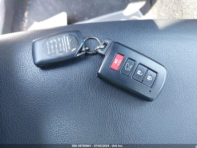 2T3DFREV4JW783183 Toyota Rav4 Platinum