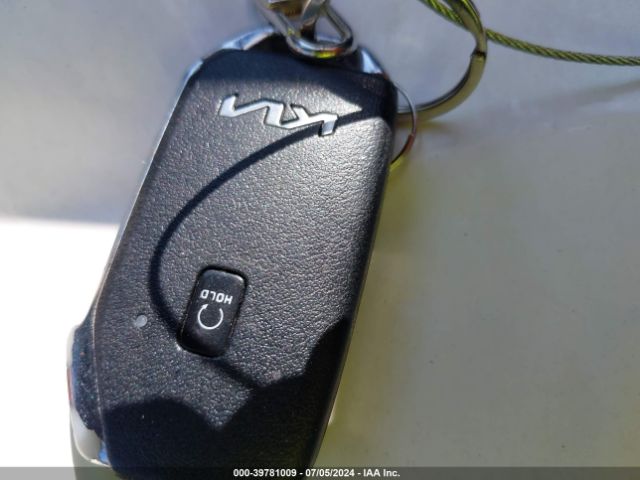 5XXG14J28NG091317 KIA K5 LXS