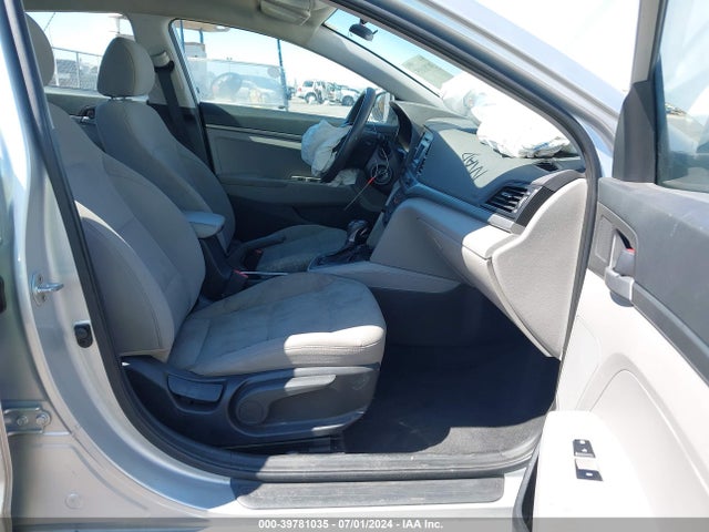 Hyundai ELANTRA SE 2017 5NPD74LF8HH113018 Image 5