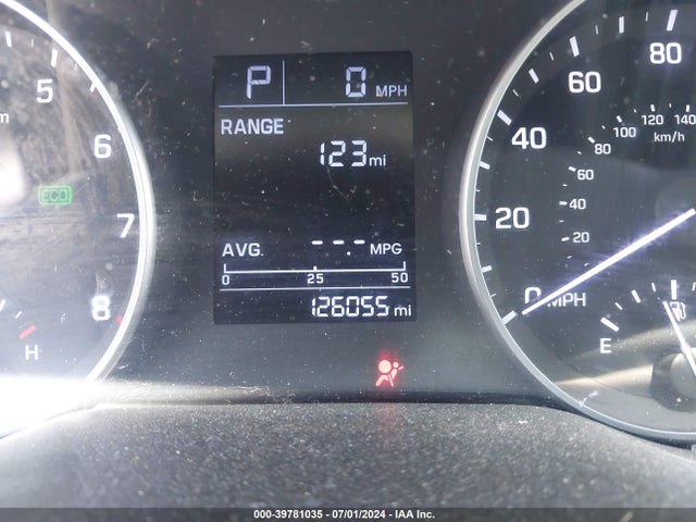 Hyundai ELANTRA SE 2017 5NPD74LF8HH113018 Image 7