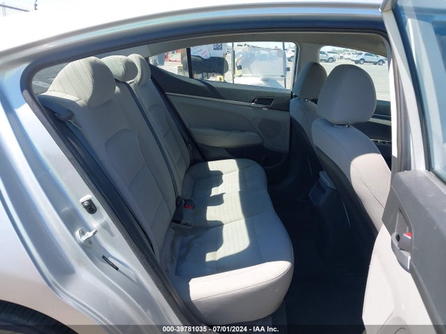 Hyundai ELANTRA SE 2017 5NPD74LF8HH113018 Image 8