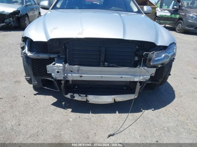 SAJBD4BV7HCY29110 Jaguar Xf 35t Premium