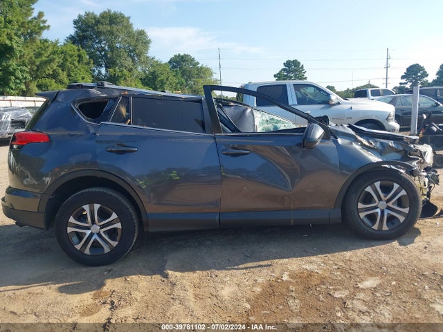 Toyota RAV4 LE 2018 JTMZFREV1JJ729117 Image 14