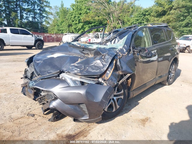 Toyota RAV4 LE 2018 JTMZFREV1JJ729117 Image 2