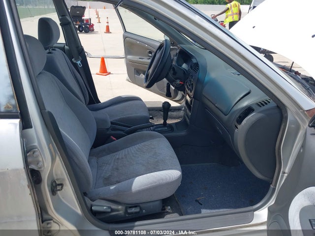 2000 MITSUBISHI MIRAGE JA3AY26C2YU015080 Photo 4