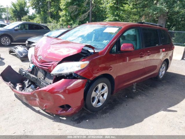 2017 TOYOTA SIENNA 5TDKZ3DC5HS848758 Photo 1