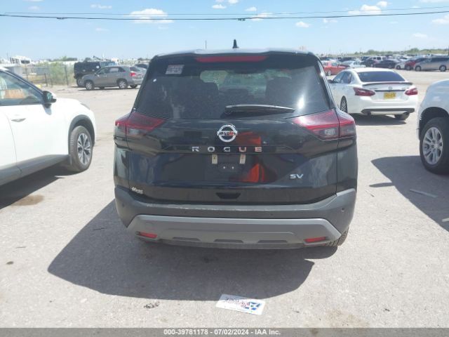5N1AT3BA6MC777933 Nissan Rogue Sv Fwd