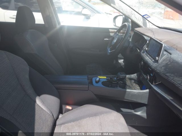5N1AT3BA6MC777933 Nissan Rogue Sv Fwd