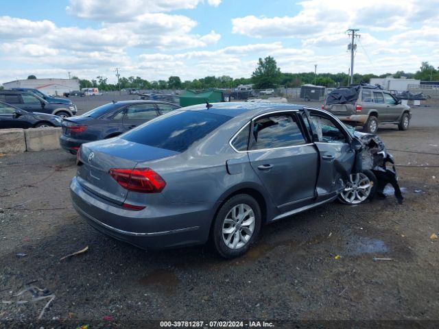 1VWAT7A37HC019732 Volkswagen Passat 1.8t S